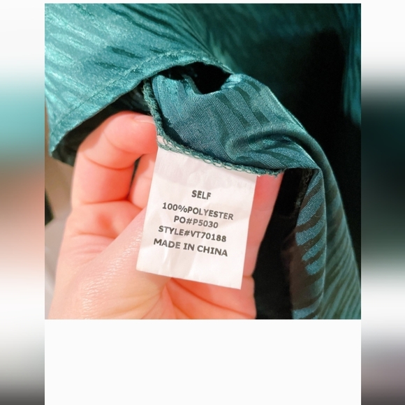 Lida Kate Emerald Green Square Neck Blouse Size M. Fits like a L/XL - Picture 7 of 7